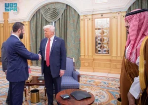 ماذا قال وزير الخارجية الأميركي ووزارة الخزانة عن أهداف رفع العقوبات عن سوريا؟