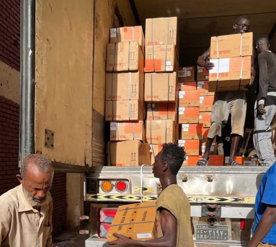 منظمة الصحة العالمية تسلم ٢٠ طنا من الإمدادات الطبية لصحة الخرطوم لعلاج الكوليرا