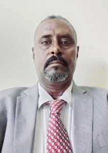 الباشا طبيق: خطاب كامل إدريس يتوافق مع رؤية قيادة الجيش لإطالة أمد الحرب