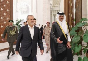الرئيس الإيراني لأمير قطر: نأسف على الهجوم  (الصاروخي) وقطر وشعبها لم يكونا مستهدفين