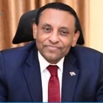 رئيس الوزراء يعتزم عقد لقاء مع القوى السياسية والمجتمعية
