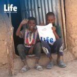 لايف للإغاثة والتنمية:  رجال العمل الإغاثي في السودان يواجهون التحديات لدعم النازحين!