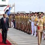 في أول زيارة خارجية.. كامل إدريس  يصل القاهرة