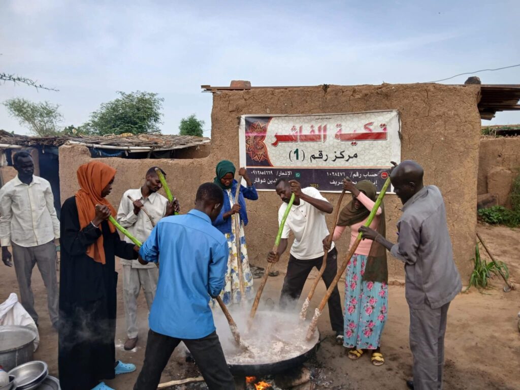 أبناء الفاشر بالسعودية يقدمون دعمًا إنسانيًا لتكية المدينة