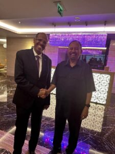حمدوك يبحث مع رئيس مفوضية الاتحاد الأفريقي سبل وقف الحرب في السودان