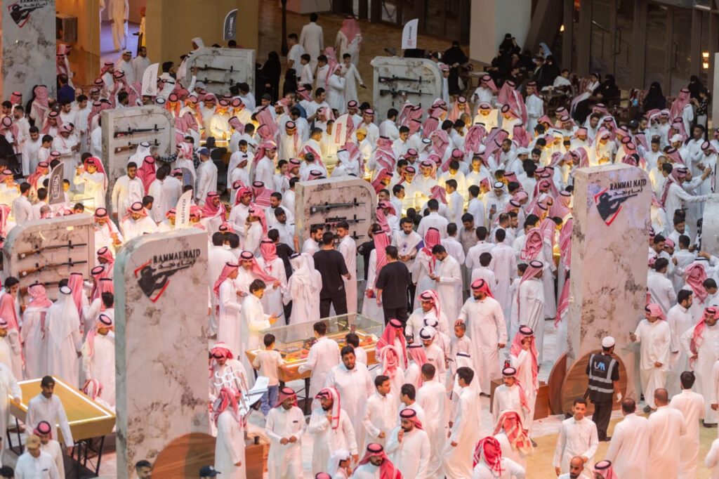 45 دولة وأكثر من 1300 عارض وعلامة تجارية يجتمعون في معرض الصقور والصيد السعودي الدولي