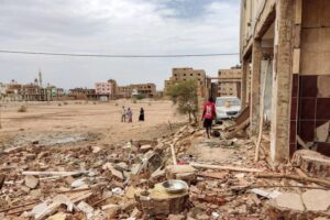 الأمم المتحدة: الحرب أدت إلى إغلاق العديد من الشوارع في الخرطوم بالأنقاض