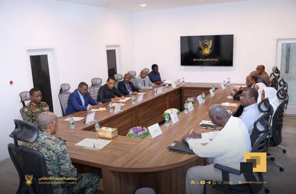 مجلس الأمن والدفاع يستمع إلى تقرير حول الأوضاع الأمنية واستعادة السلام في البلاد
