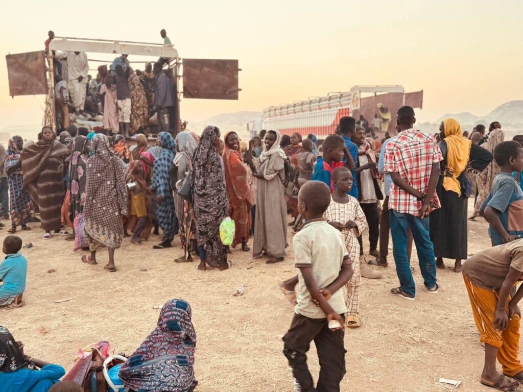منسقية النازحين و اللاجئين: وصول أعداد كبيرة من نازحي الفاشر إلى طويلة وحدوث وفيات في الطريق