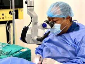 في إنجاز طبي غير مسبوق ..،مركز السودان للعيون يجري أولى عمليات زراعة القرنية بالولاية الشمالية