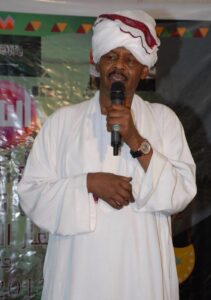 إحياءً لذكرى الهرم النوبي: انطلاق فعاليات تأبين مكي علي إدريس بتدشين “كورس تمليك الحرف النوبي”