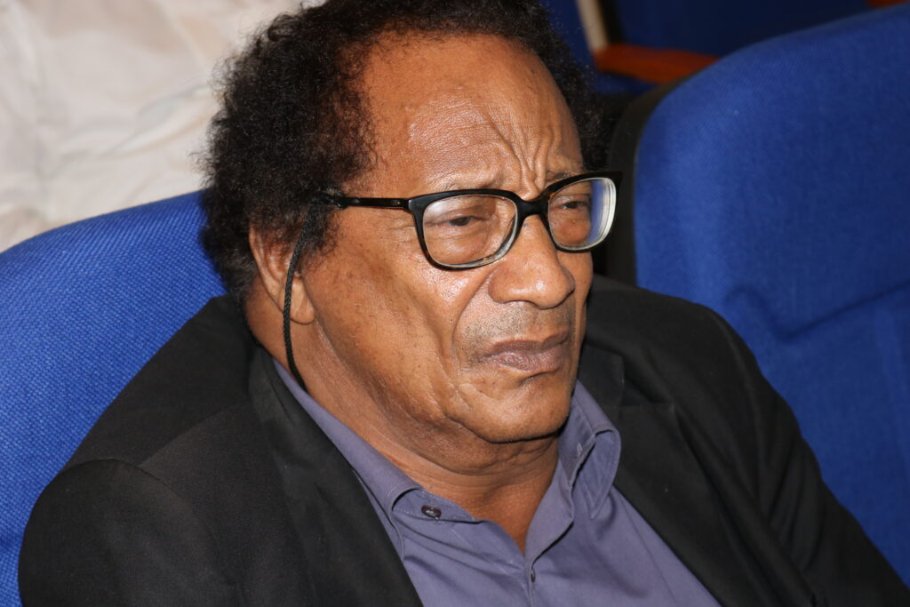 محجوب عباس: وفيه انطوى مجد هذا البلد