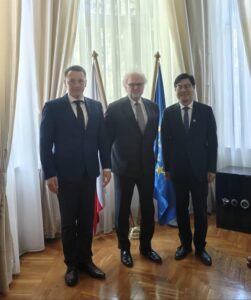 الفاو” وبولندا توقعان اتفاقية بمليون دولار لتخفيف أزمة الغذاء المتفاقمة في السودان