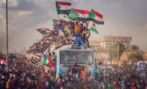 تحالف «صمود»: محاولات طمس ثورة ديسمبر من قبل فلول النظام البائد فشلت أمام إصرار الشعب تحالف «صمود»: محاولات طمس ثورة ديسمبر من قبل فلول النظام البائد فشلت أمام إصرار الشعب