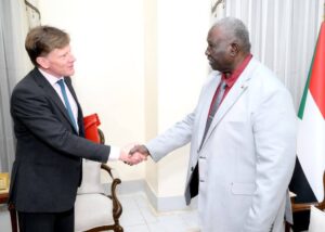 المبعوث البريطاني يزور السودان للوقوف على الوضع السياسي والإنساني بالبلاد