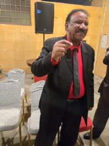 أمسية استثنائية بالرياض تحتفي بأحد أعلام الفن السوداني بحضور صديق سرحان وجلال الصحافة “لمة حلوة” تكرم الفنان صديق متولي