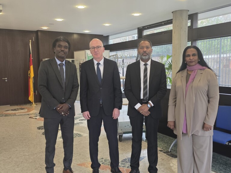 “صمود” يناقش مع منظمة حظر الأسلحة الكيميائية تقارير عن استخدام أسلحة محظورة في السودان