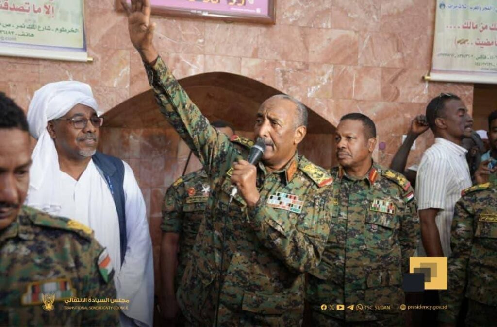 البرهان يؤكد ثقته في قدرة الجيش والقوات المساندة على تحقيق النصر