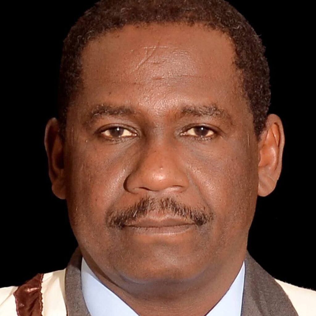 استقالة أمين الشؤون العلمية بجامعة الخرطوم احتجاجًا على تعرضه لضغوط خارجية للسكوت عن تجاوزات وتزوير شهادات