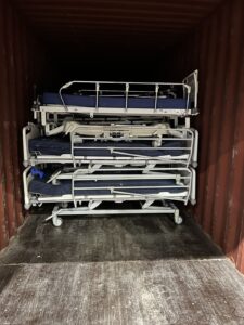 معدات طبية إيرلندية لدعم إعادة تأهيل مستشفى سوبا الجامعي