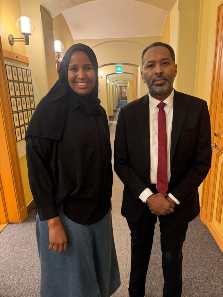 خالد عمر يبحث مع قيادية في البرلمان النرويجي سبل وقف الحرب ومعالجة الأزمة الإنسانية في السودان