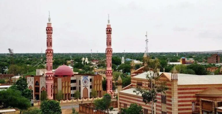 مخاوف من حصار مدينة الأُبيّض وتصعيد عسكري بشمال كردفان