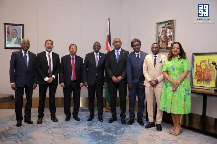 حمدوك يلتقي الرئيس الكيني في أديس أبابا لبحث سبل إنهاء الحرب في السودان