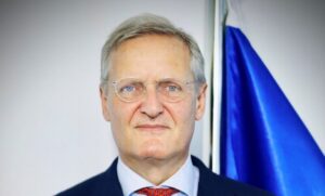 الاتحاد الأوروبي: تنظيم امتحانات موازية في مناطق الدعم السريع دعوة ضمنية للانفصال الاتحاد الأوروبي: تنظيم امتحانات موازية في مناطق الدعم السريع دعوة ضمنية للانفصال