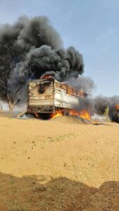 طوارئ دار حمر: الدعم السريع تحرق شاحنات محاصيل زراعية غرب مدينة النهود