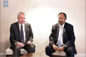 حمدوك يبحث مع المبعوث الأممي سبل وقف الحرب في السودان خلال لقاء ببرلين