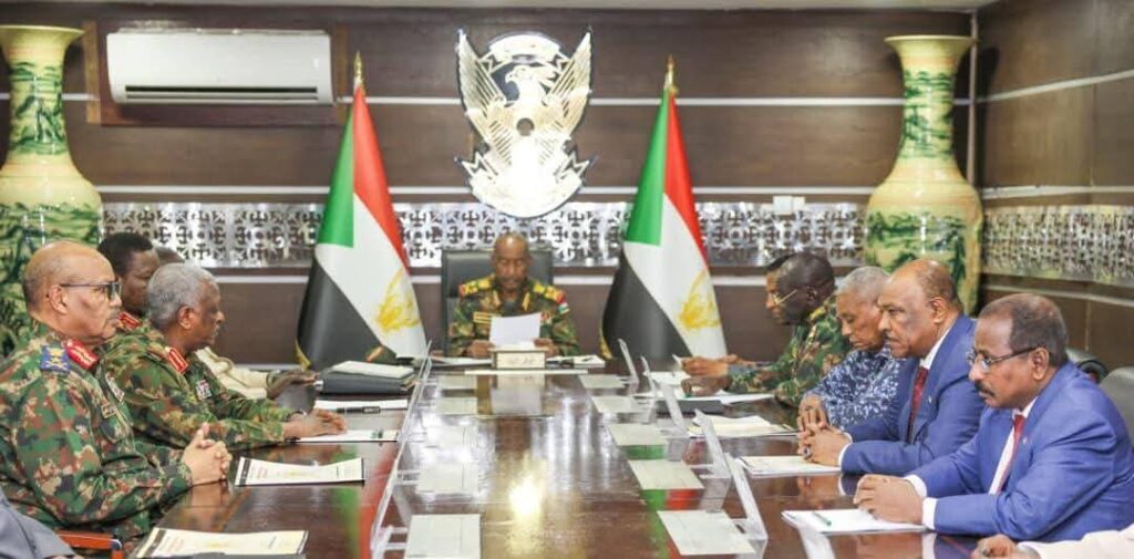 مجلس الأمن والدفاع يستعرض الموقف الأمني والعسكري بالبلاد