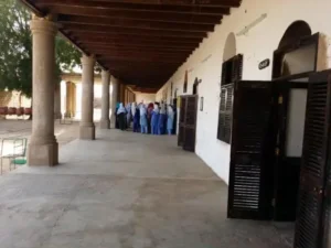 خلافات حول مستقبل مدرسة السرايا بدنقلا.. جمعية الخريجات تحذر من تأثير مشروع متحف على العملية التعليمية والوزارة تنفي