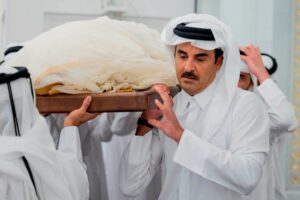 حمد بن خليفة… حين يسبق القائد زمانه حمد بن خليفة… حين يسبق القائد زمانه