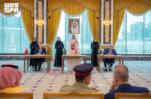 قمة مكة للدفاع المشترك.. السعودية وتركيا وباكستان توقع اتفاقية لتعزيز الأمن والردع